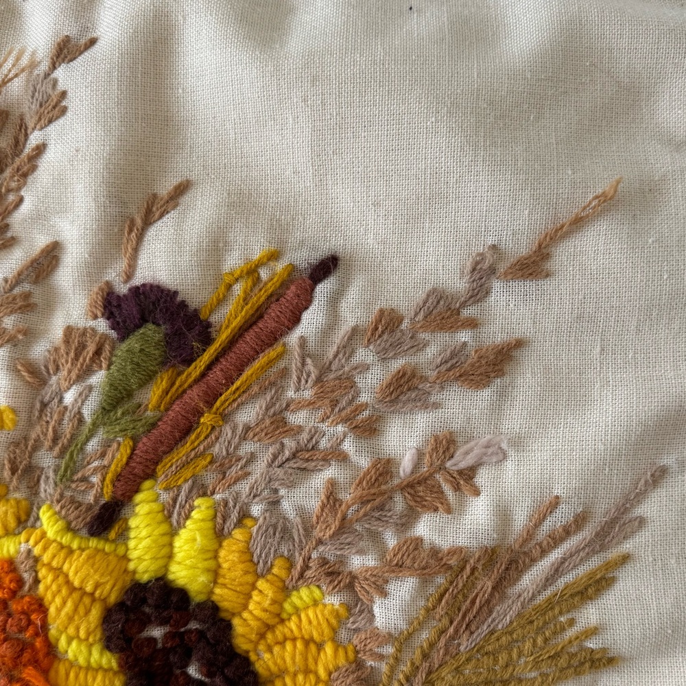 Vintage Sunflower Yarn Embroidery Boho Wall Hanging Textile art Decor - Picture 5 of 9